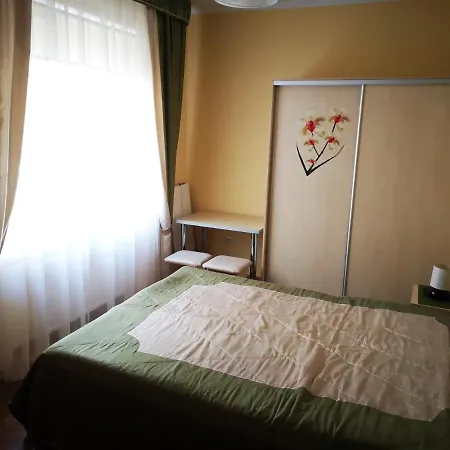 Anzhelika Séjour chez l'habitant *